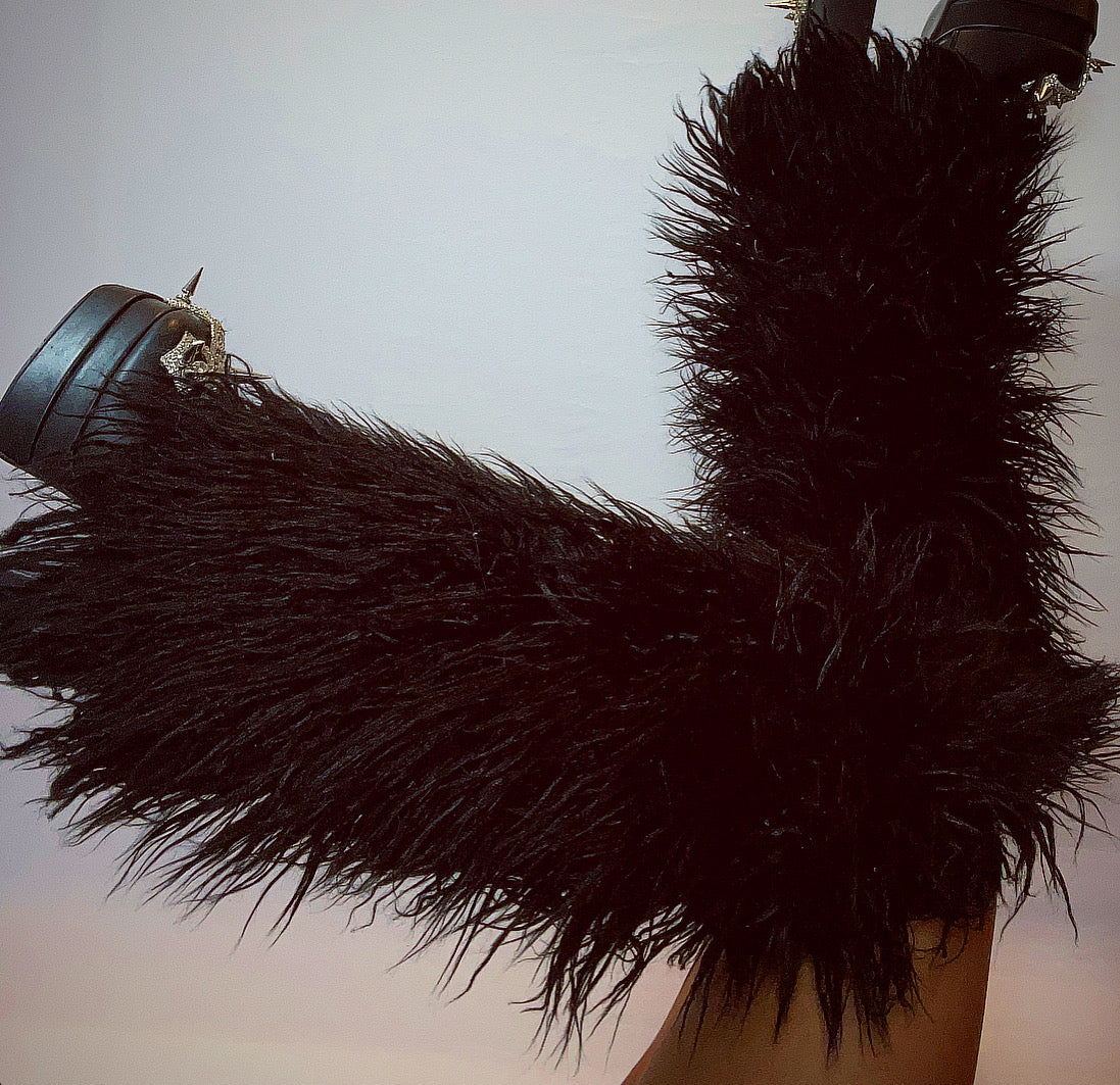 VENOM leg warmers